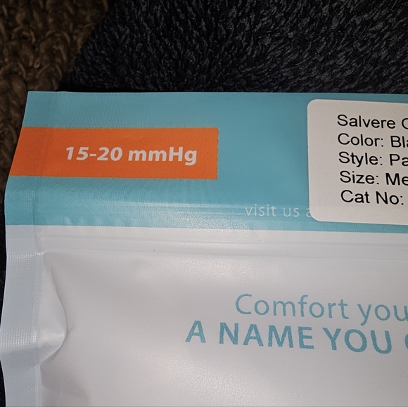 New. Salvere Medical Women's Compression Black Opaque Tights/Pantyhose. Medium. - Picture 3 of 5